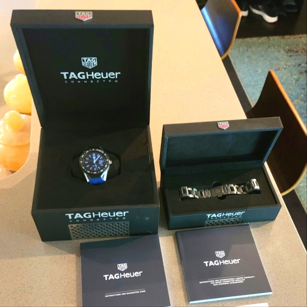 Tag Heuer Connected Modular 41 with additional strap.